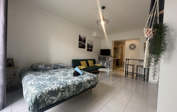 1 Pièce LE MANS (72100)  25 m2 560 € 