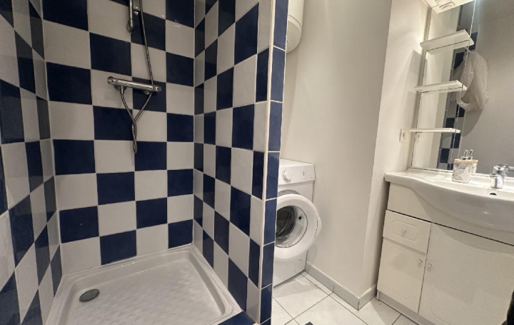 1 Pièce LE MANS (72100)  25 m2 560 € 