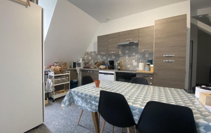 5 Pièces LE MANS (72000)  73 m2 203 162 € 