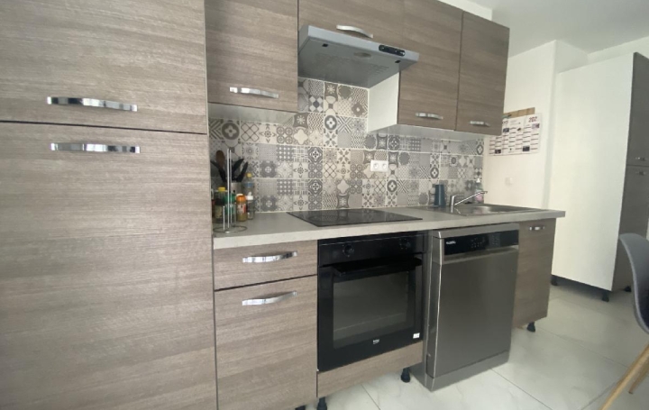 8 Pièces LE MANS (72000)  74 m2 194 632 € 