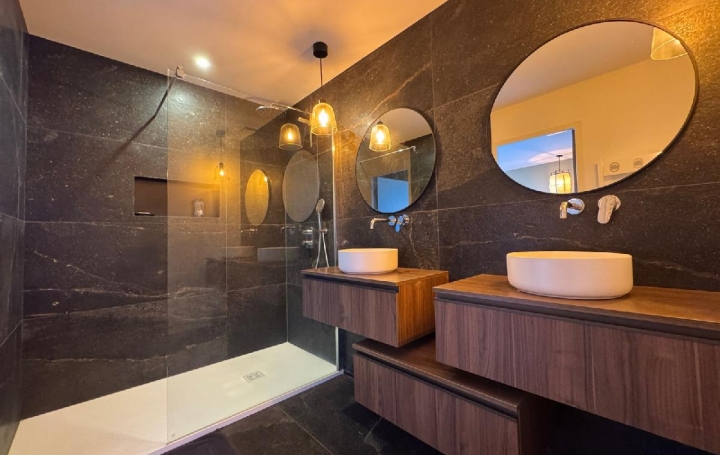 Maison LE MANS (72000)  308 m2 730 000 € 