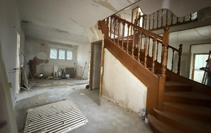 Maison LE MANS (72100)  197 m2 272 500 € 