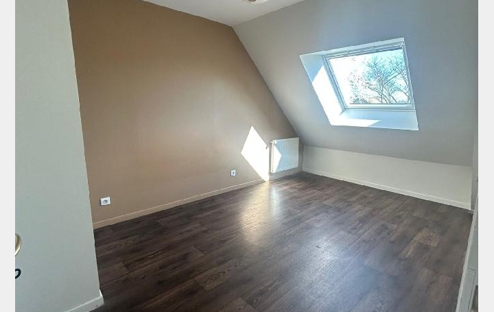 Maison CHANGE (72560)  151 m2 307 400 € 