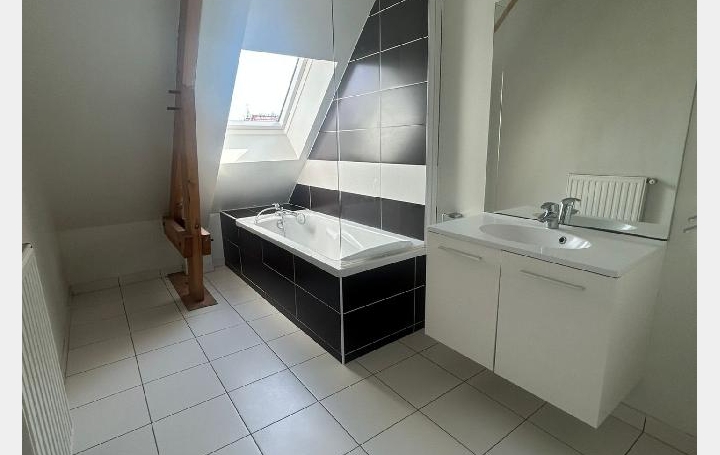 Maison CHANGE (72560)  151 m2 307 400 € 