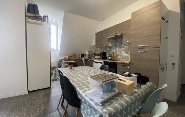 4 Pièces LE MANS (72000)  73 m2 203 162 € 