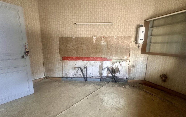 Local commercial LE MANS (72000)  15 m2 42 800 € 