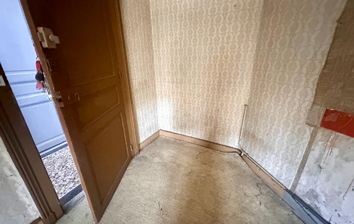 Local commercial LE MANS (72000)  15 m2 42 800 € 
