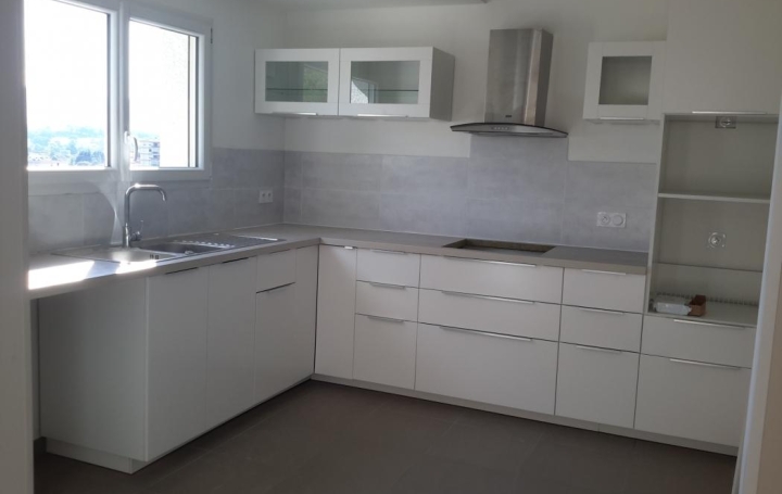 Réseau Immo-diffusion : Maison  BARBY  94 m2 1 321 € 