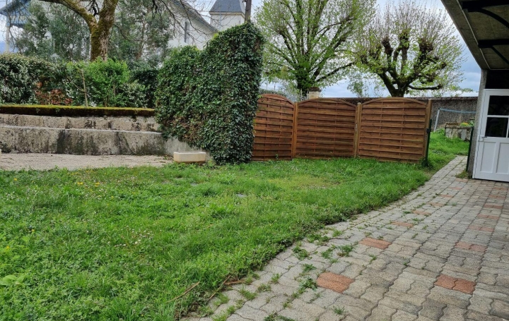 Réseau Immo-diffusion : Appartement P2  CHALLES-LES-EAUX  52 m2 663 € 