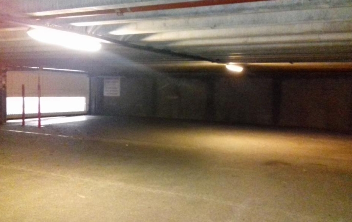 Réseau Immo-diffusion : Parking  CHAMBERY   76 € 