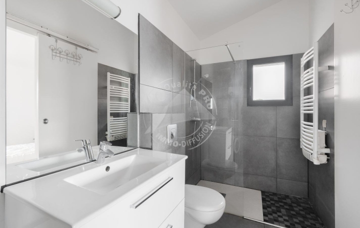 2 Pièces LE GRAU-DU-ROI (30240)  48 m2 350 € 