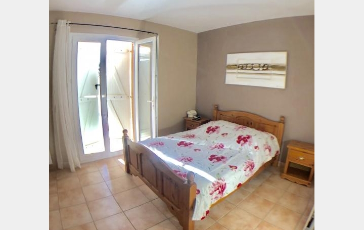 Villa LE GRAU-DU-ROI (30240)  96 m2 1 500 € 