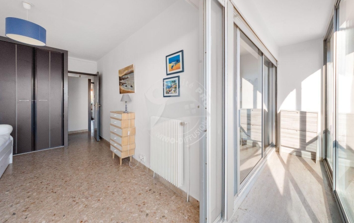 3 Pièces LE GRAU-DU-ROI (30240)  78 m2 600 € 