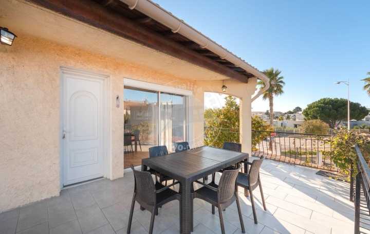 4 Pièces LE GRAU-DU-ROI (30240)  85 m2 610 € 