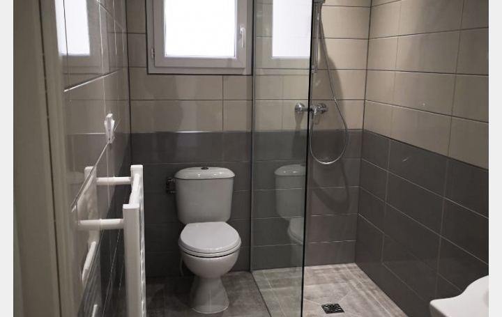 3 Pièces LE GRAU-DU-ROI (30240)  62 m2 1 000 € 