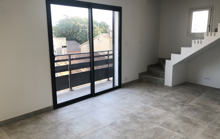 3 Pièces LE GRAU-DU-ROI (30240)  62 m2 1 000 € 
