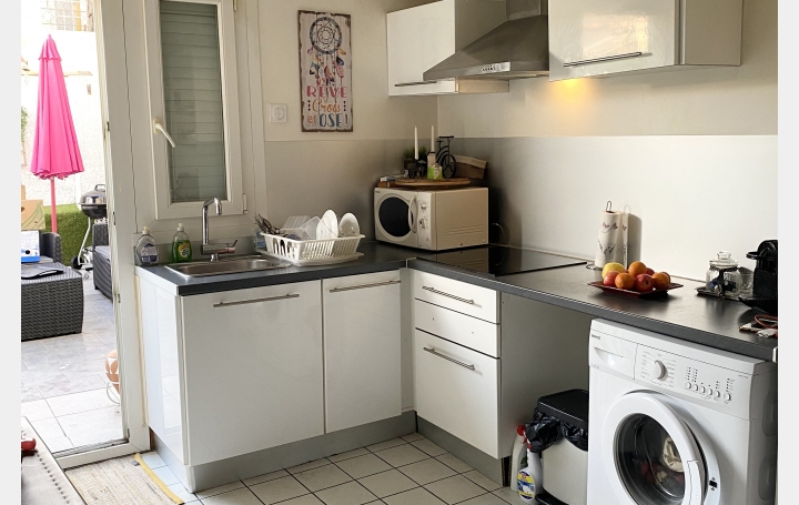 3 Pièces LE GRAU-DU-ROI (30240)  70 m2 840 € 
