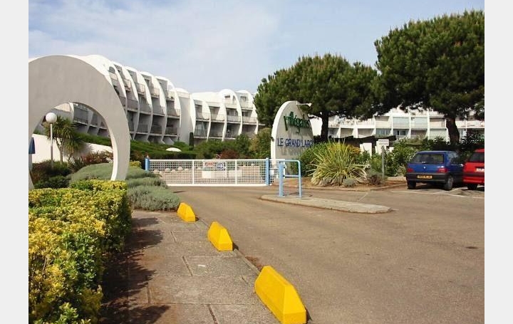 Studio LE GRAU-DU-ROI (30240)  24 m2 550 € 