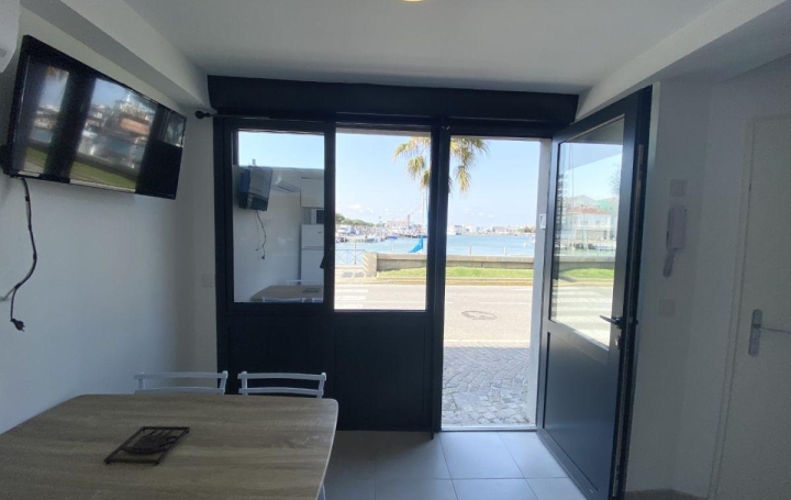 Studio LE GRAU-DU-ROI (30240)  22 m2 290 € 