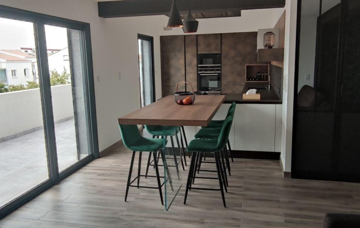 3 Pièces LE GRAU-DU-ROI (30240)  72 m2 520 € 