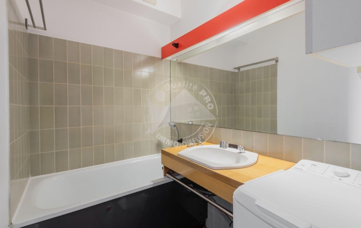 Studio LE GRAU-DU-ROI (30240)  23 m2 270 € 