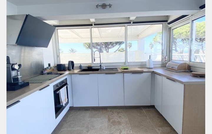 3 Pièces LE GRAU-DU-ROI (30240)  57 m2 820 € 