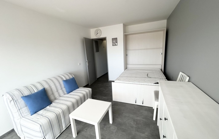 Studio LE GRAU-DU-ROI (30240)  20 m2 530 € 