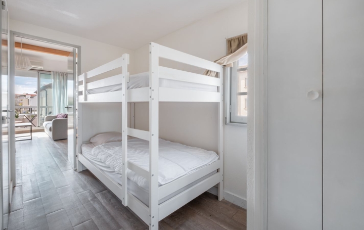 2 Pièces LE GRAU-DU-ROI (30240)  39 m2 330 € 