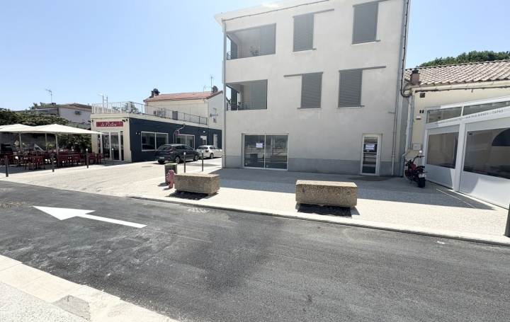 Local commercial LE GRAU-DU-ROI (30240)  41 m2 750 € 