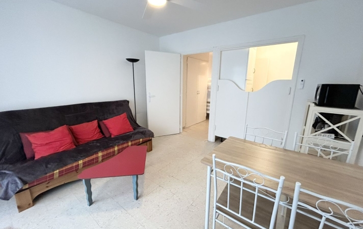 Studio LE GRAU-DU-ROI (30240)  28 m2 200 € 