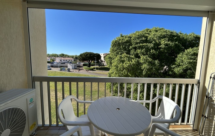 Studio LE GRAU-DU-ROI (30240)  21 m2 260 € 