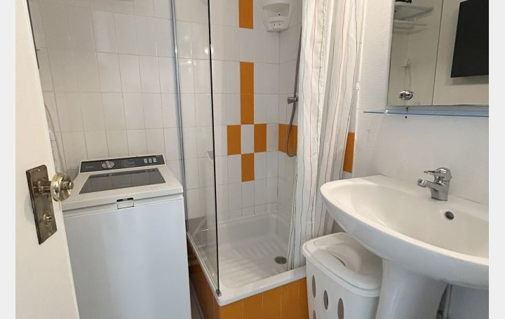 Studio LE GRAU-DU-ROI (30240)  23 m2 360 € 