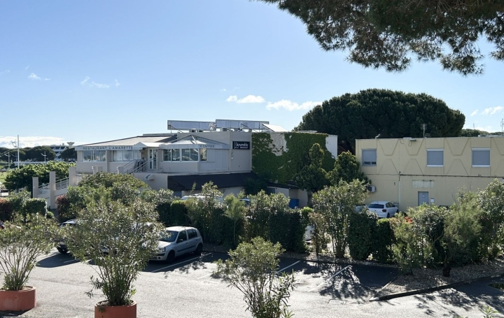Studio LE GRAU-DU-ROI (30240)  23 m2 360 € 