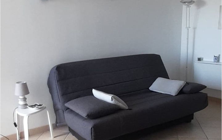Studio LE GRAU-DU-ROI (30240)  21 m2 535 € 