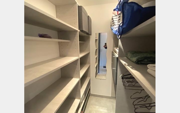 Studio LE GRAU-DU-ROI (30240)  28 m2 221 130 € 