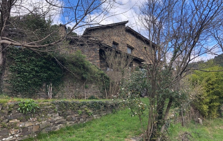 Maison SAINTE-CROIX-VALLEE-FRANCAISE (48110)  275 m2 485 000 € 