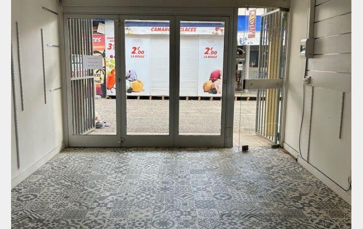Local commercial LE GRAU-DU-ROI (30240)  24 m2 90 000 € 