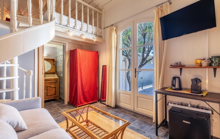 Villa AIGUES-MORTES (30220)  185 m2 895 260 € 