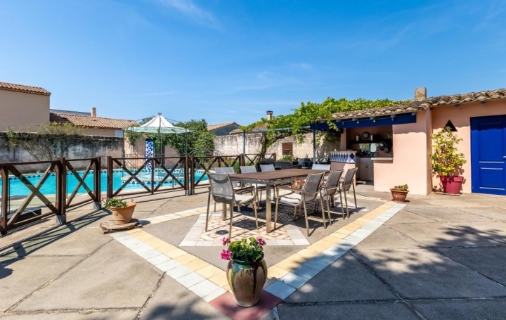 Villa AIGUES-MORTES (30220)  185 m2 895 260 € 