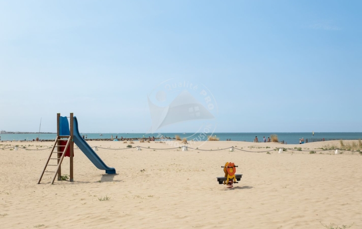 Studio LE GRAU-DU-ROI (30240)  28 m2 250 000 € 