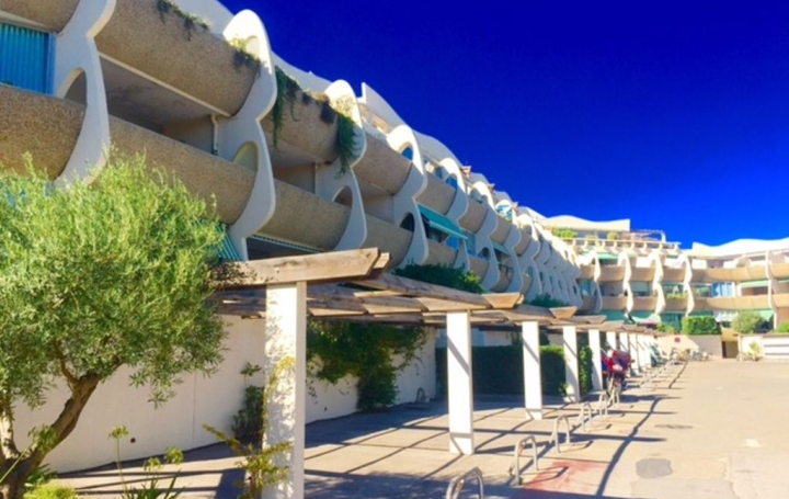 Studio LE GRAU-DU-ROI (30240)  21 m2 143 775 € 