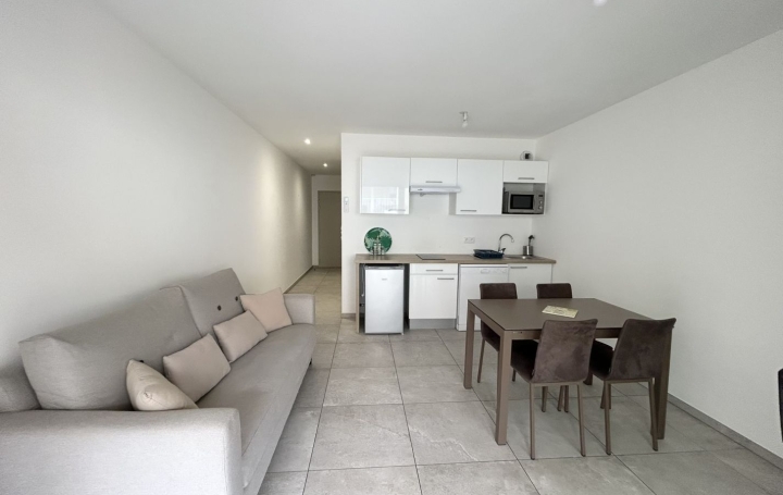 1 Pièce LE GRAU-DU-ROI (30240)  36 m2 231 660 € 