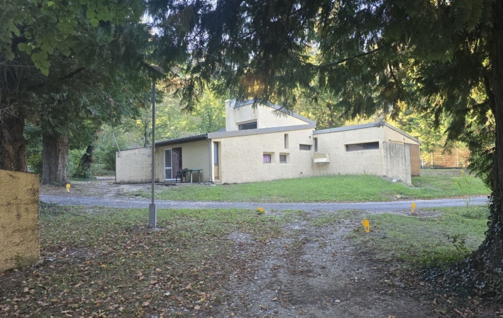 Maison SAINT-ETIENNE-VALLEE-FRANCAISE (48330)  132 m2 123 000 € 