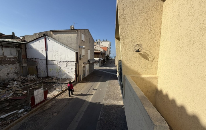 Studio LE GRAU-DU-ROI (30240)  29 m2 125 000 € 