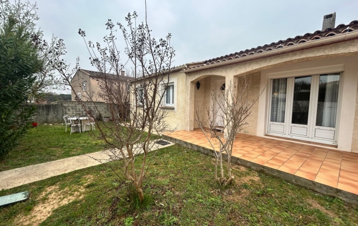 Maison VAUVERT (30600)  110 m2 376 920 € 