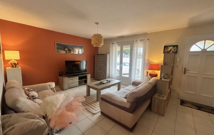 Maison VAUVERT (30600)  110 m2 376 920 € 