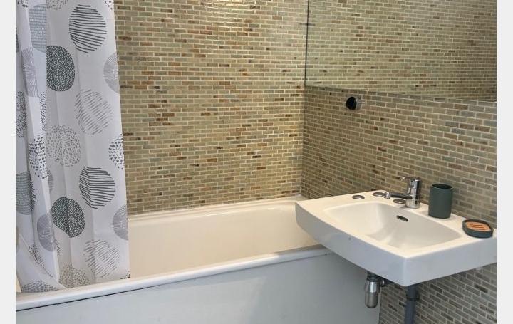 Studio LE GRAU-DU-ROI (30240)  21 m2 110 000 € 