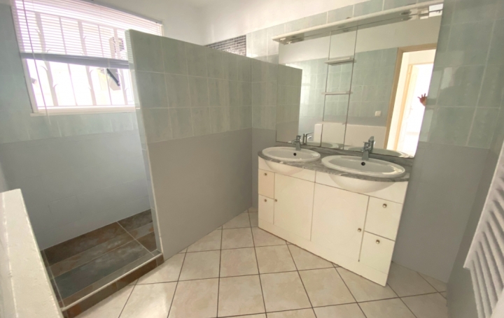 2 Pièces LE GRAU-DU-ROI (30240)  52 m2 169 000 € 