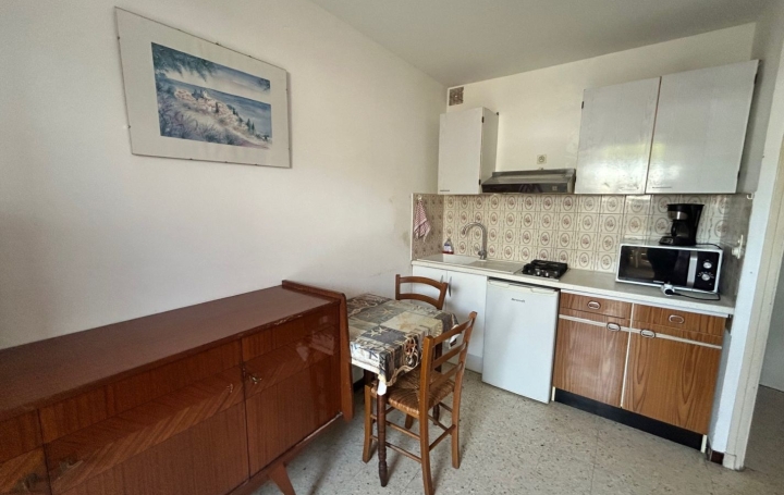 Immeuble LE GRAU-DU-ROI (30240)  144 m2 680 550 € 