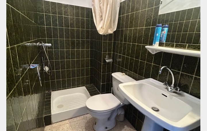 Immeuble LE GRAU-DU-ROI (30240)  144 m2 680 550 € 